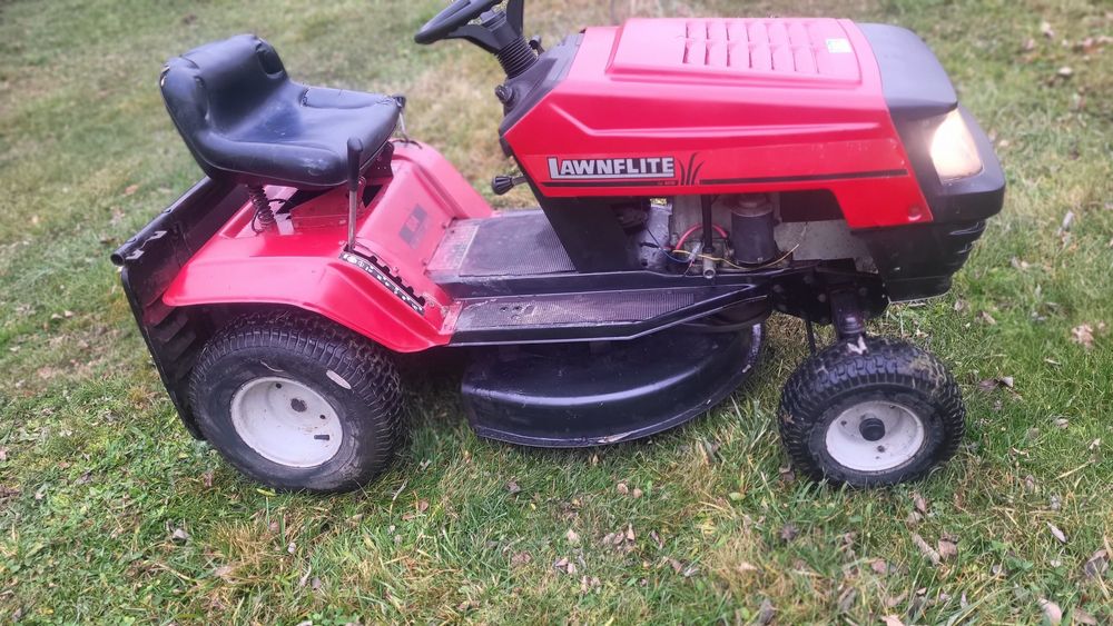 Tractoras gazon11,5 cp