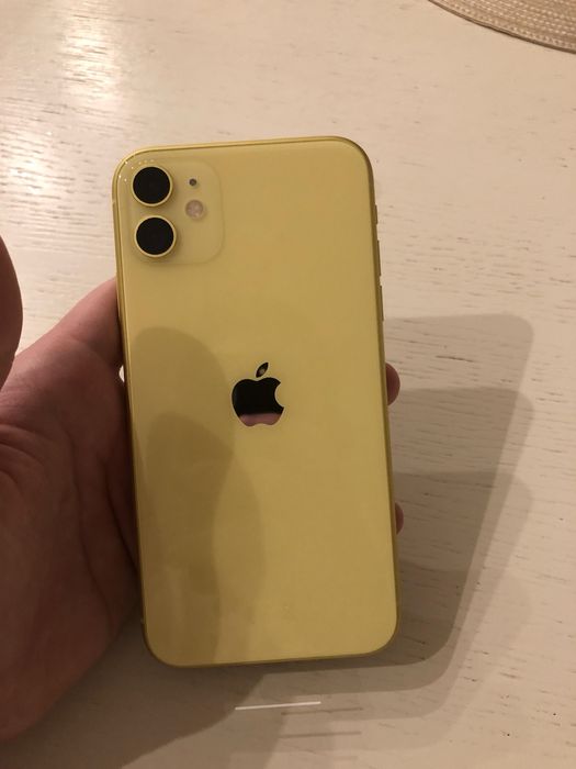 Продаётся Iphone 11 128gb Жёлтый в идеальном состаяние