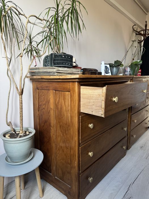 Дървени винтидж скринове