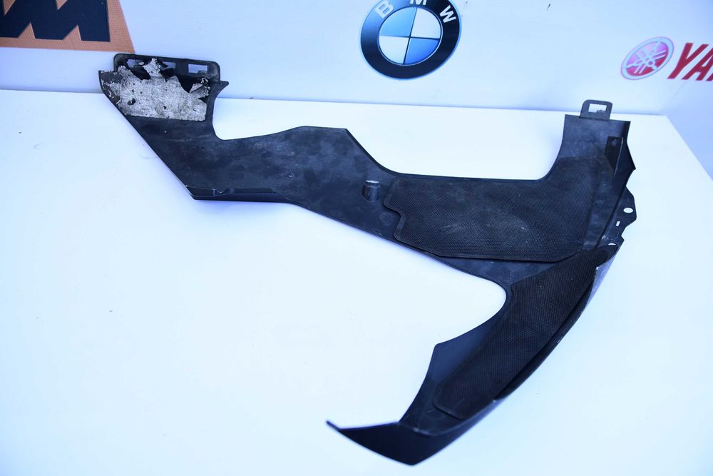 Sa scaun pasager R1 2004 2006 si carena dreapta