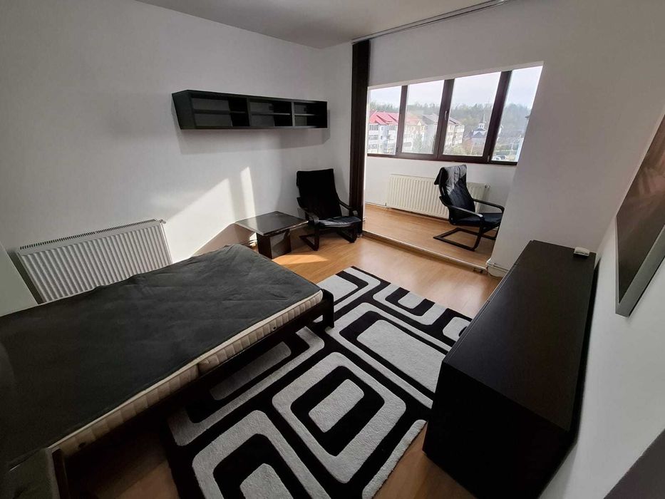 Inchiriez garsoniera zona Mal