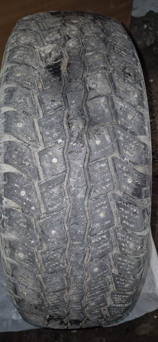 Шины зимние 235/65/R18