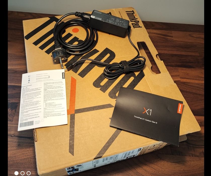 Лаптоп Lenovo ThinkPad X1 Carbon Gen 9