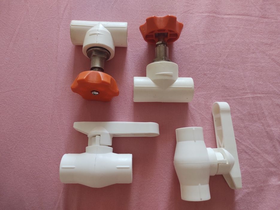 4 robineți PPR noi de 20 - 50 lei