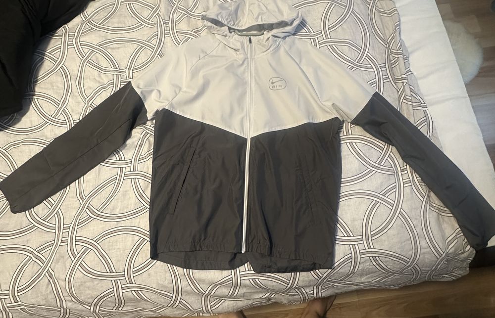 Geaca Nike Runner