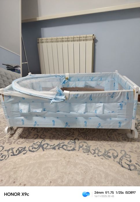 Манеж детский в отличном состояние