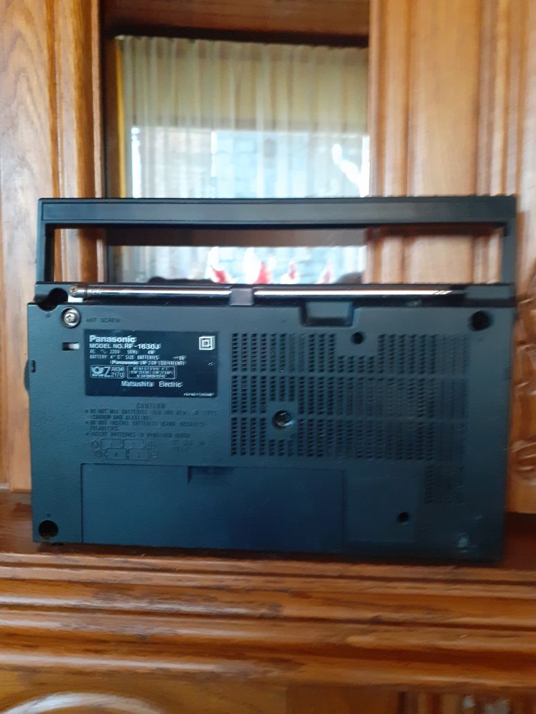 Panasonic model RF-1630