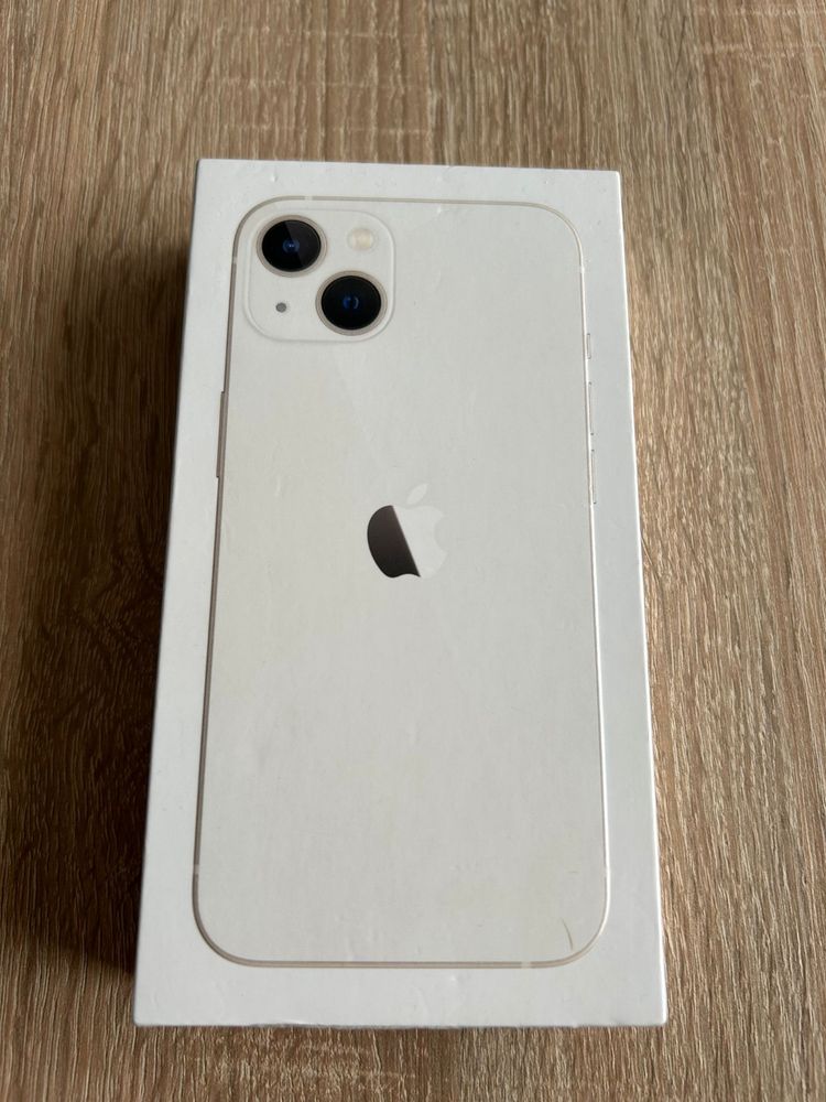 Продавам Iphone 13