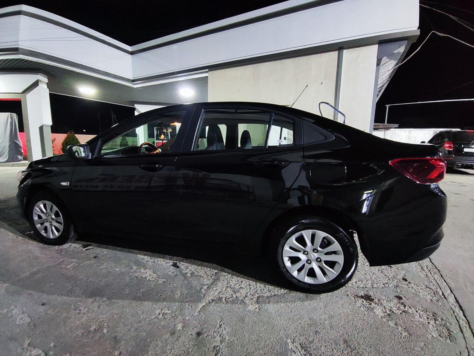 Chevrolet Onix MT