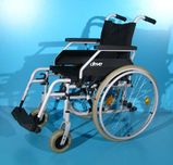 Scaun cu rotile invalizii Drive / latime sezut 42 cm