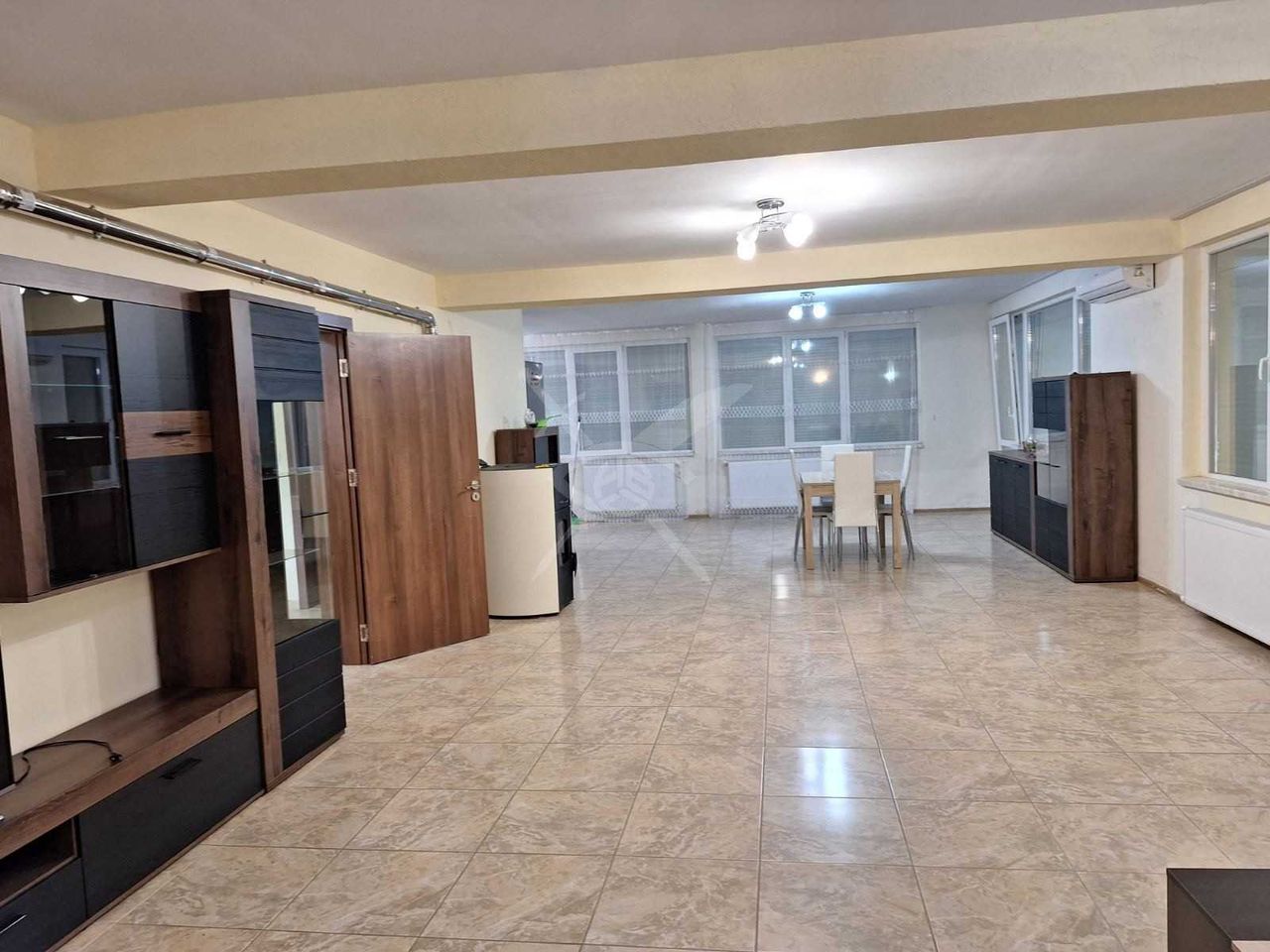 Продава се Къща в Каблешково - 480 кв.м за 730 €/кв.м - Снимка #1