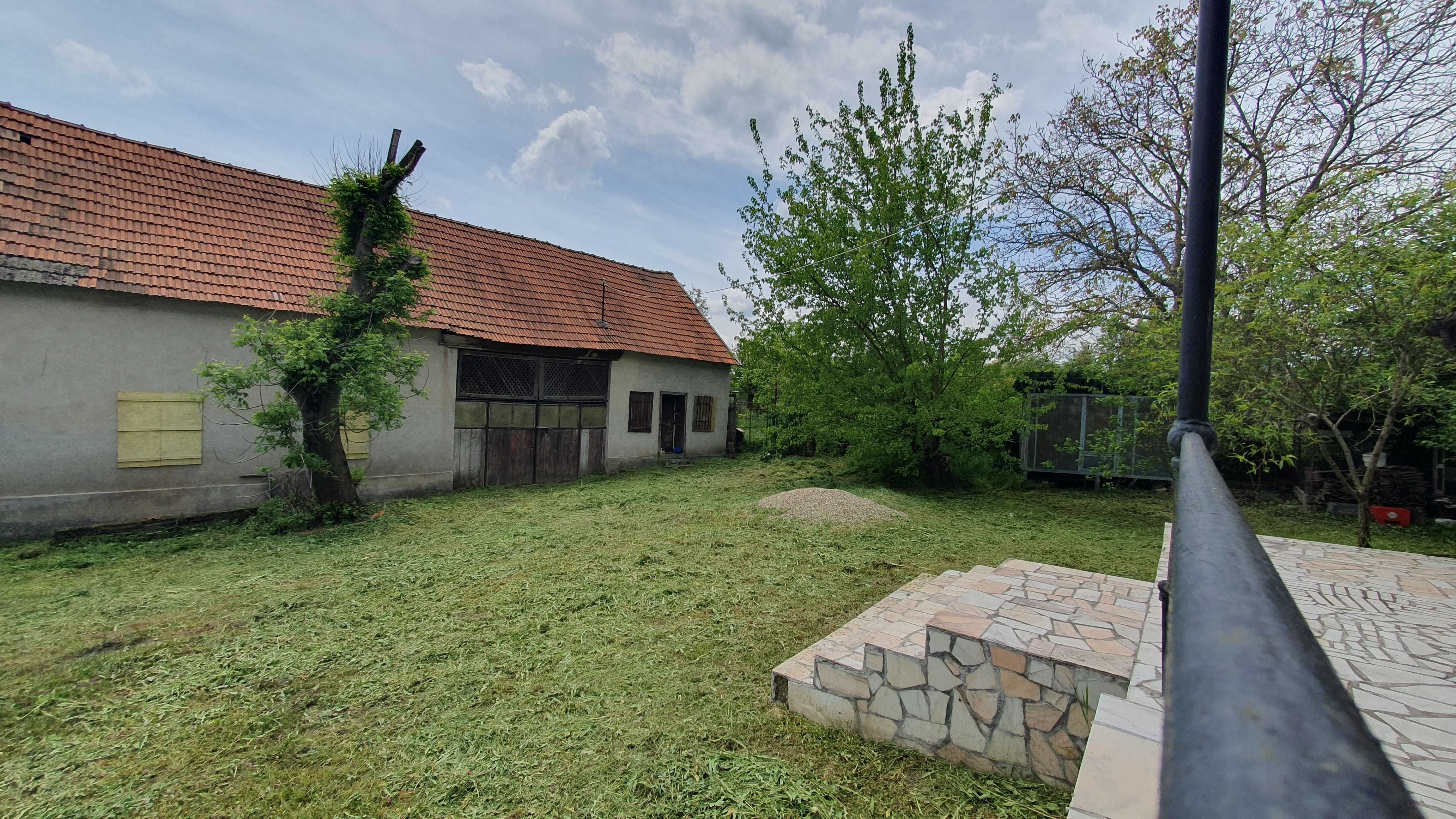 Casa de vanzare in Calanu Mic 2400mp teren