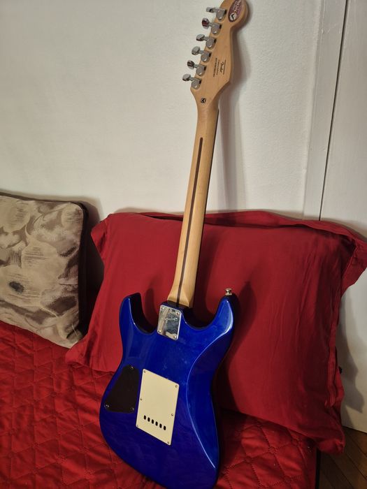 Електрическа китара Squier Showmaster