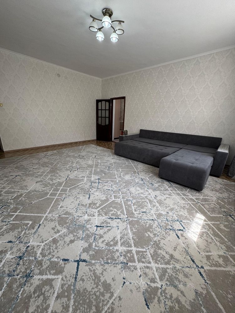 Продам квартиру из 8 комнат