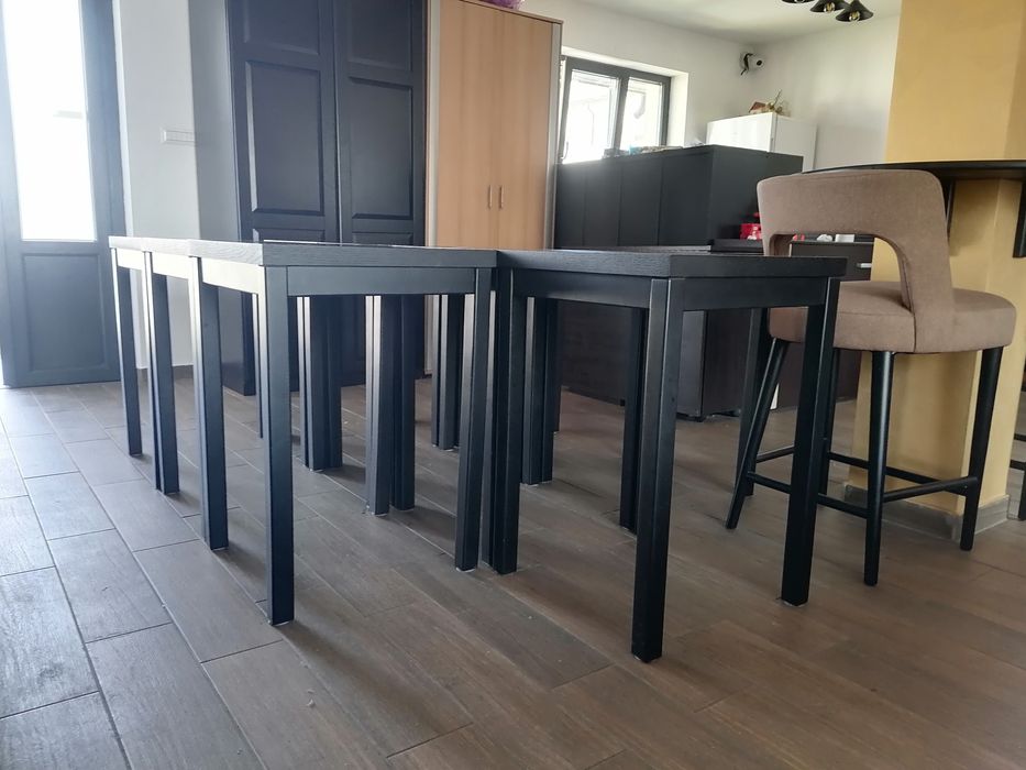 Mobilier pentru cafenea sau bar-cafe