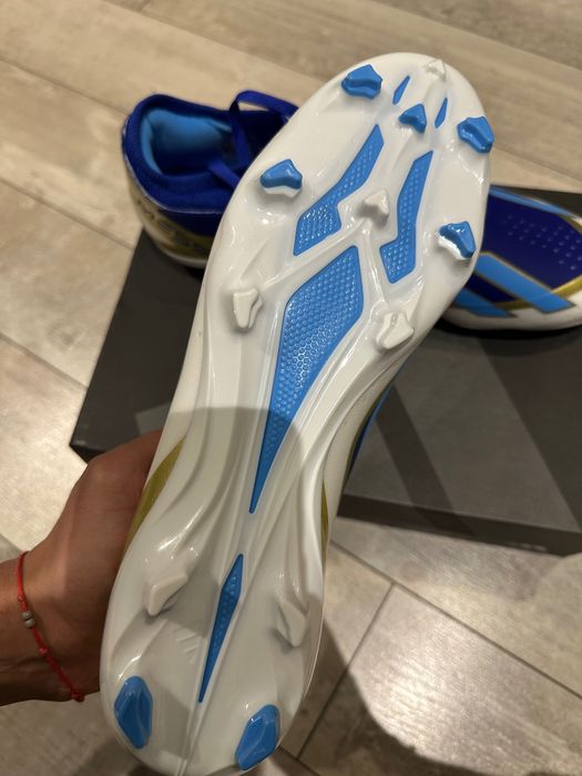 Футболни бутонки калеври Adidas Messi