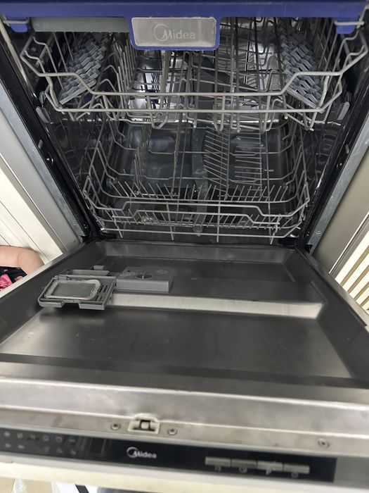 Посудамоечная машина Midea