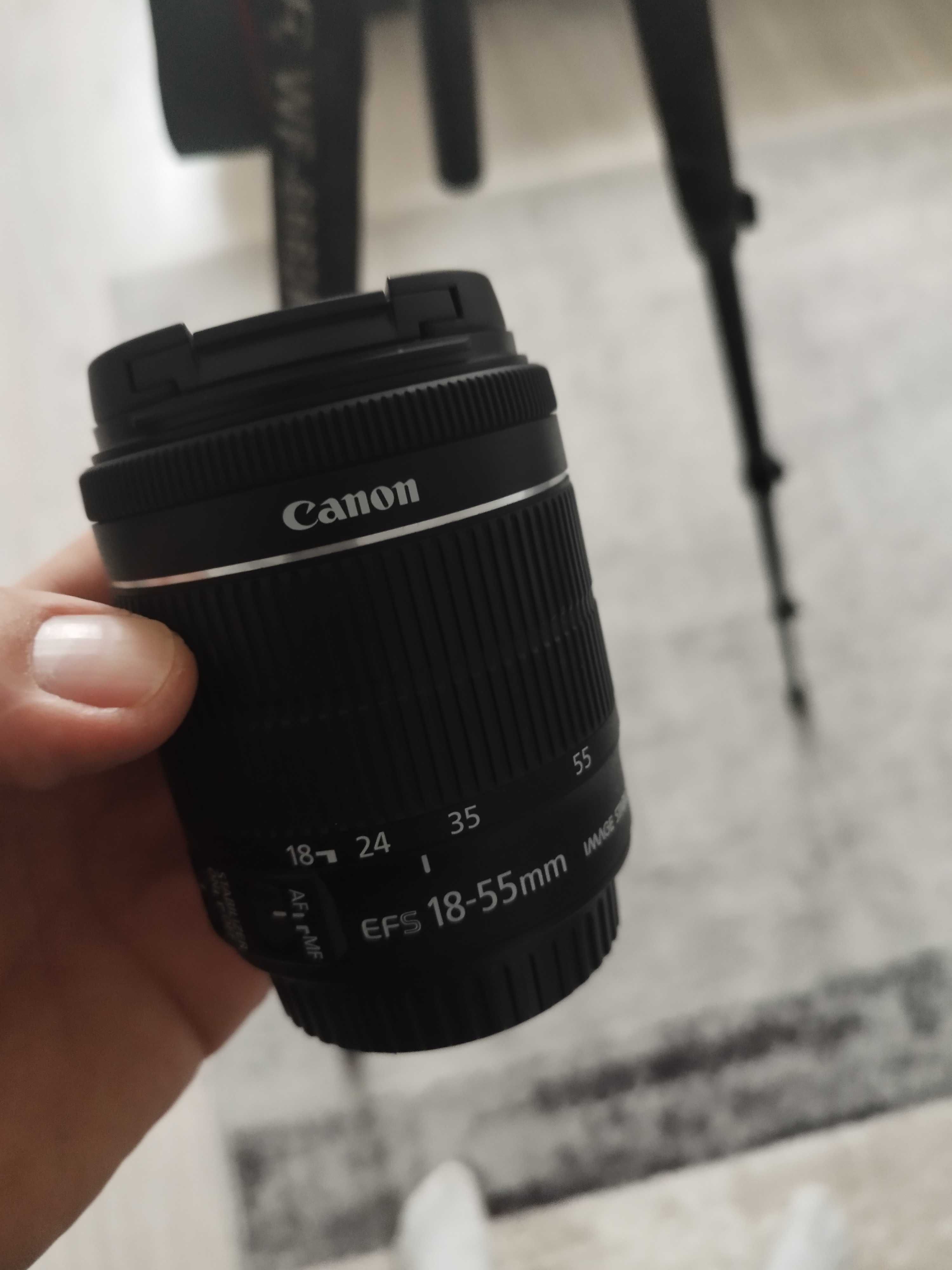 Canon 700D f bine intretinut