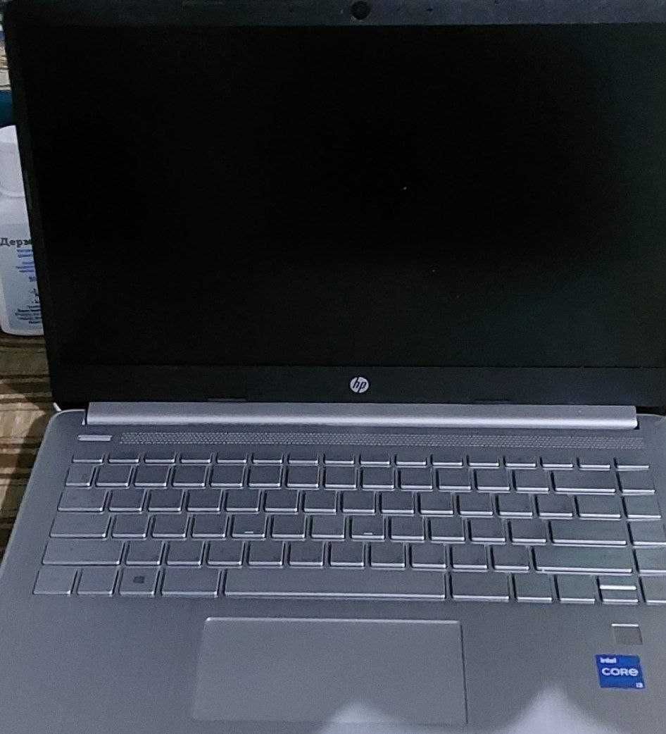 Notebook hp  holati yangi