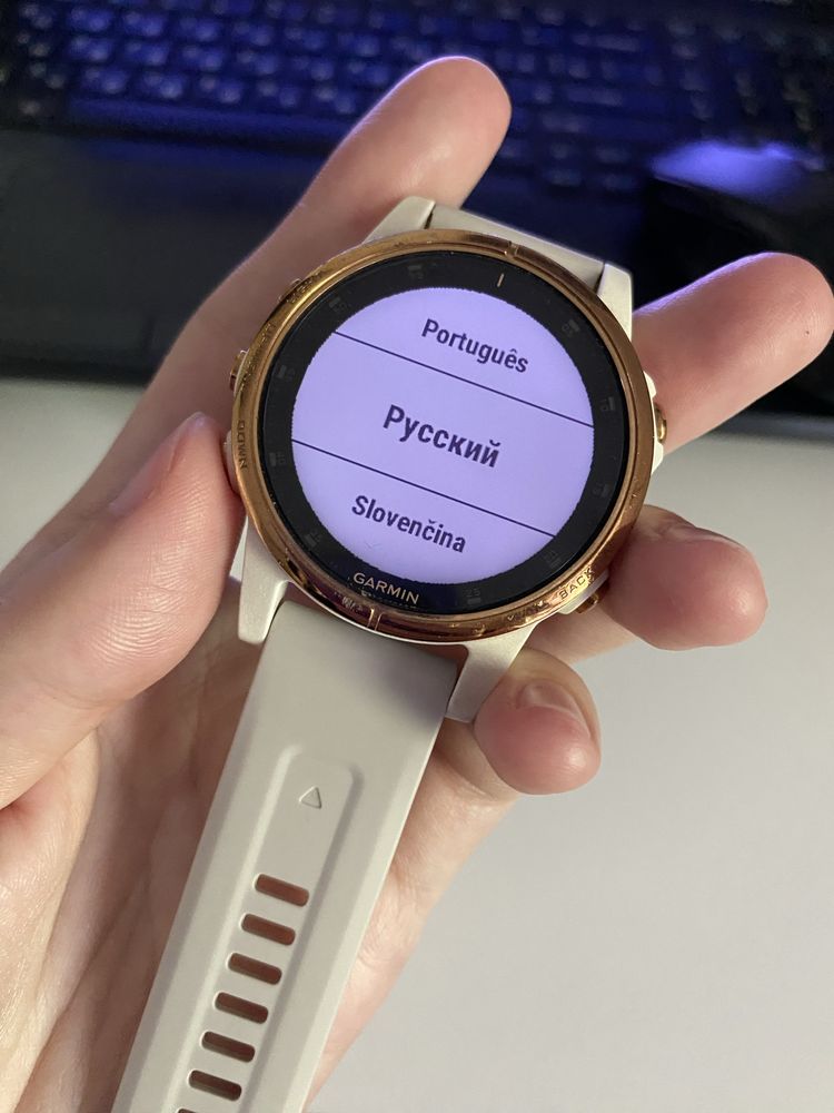 Продам Garmin Fenix 5S Plus
