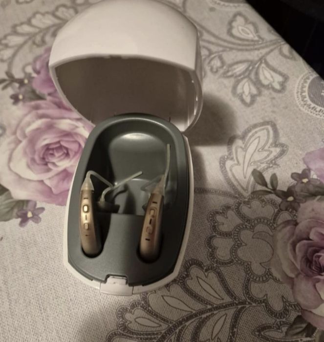 Vând aparat auditiv Hansaton