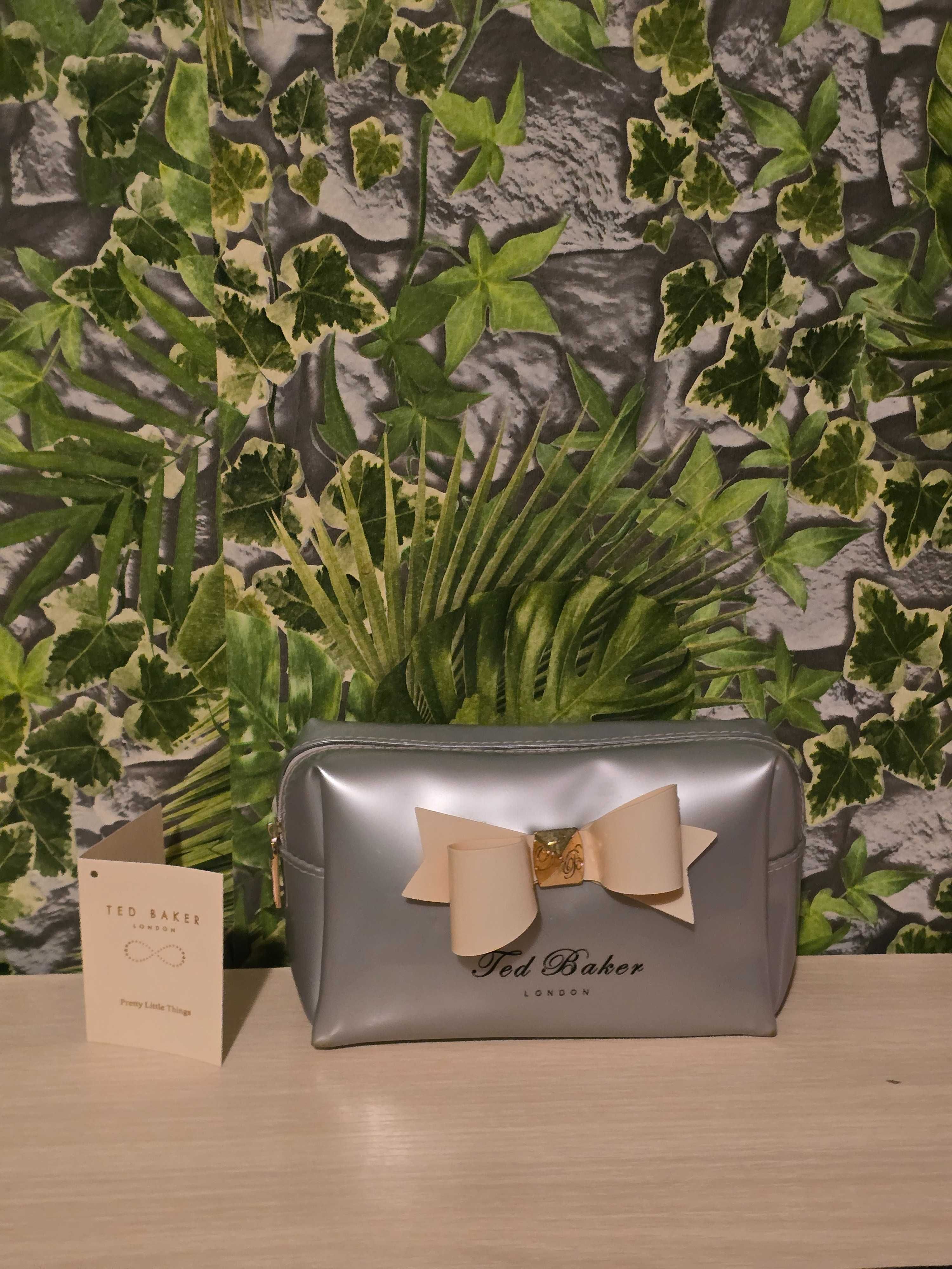Ted Baker нови несесери