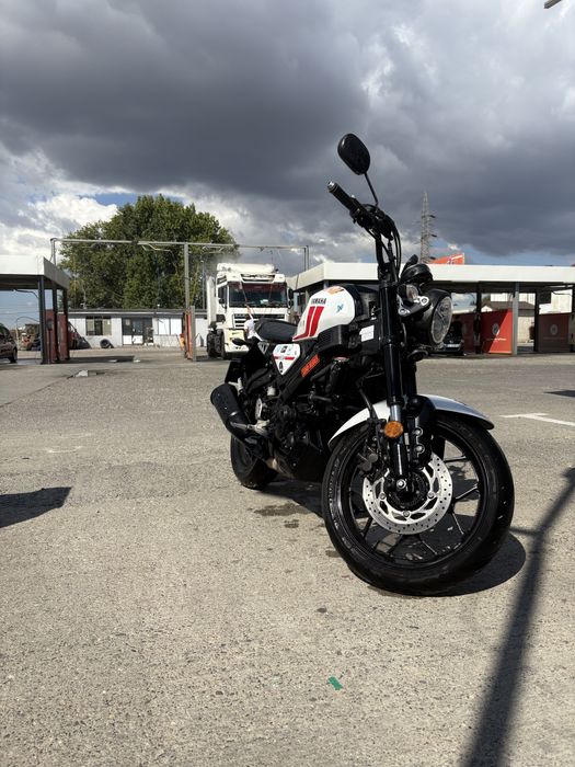 Yamaha xsr 125 (motor identic cu yzf)