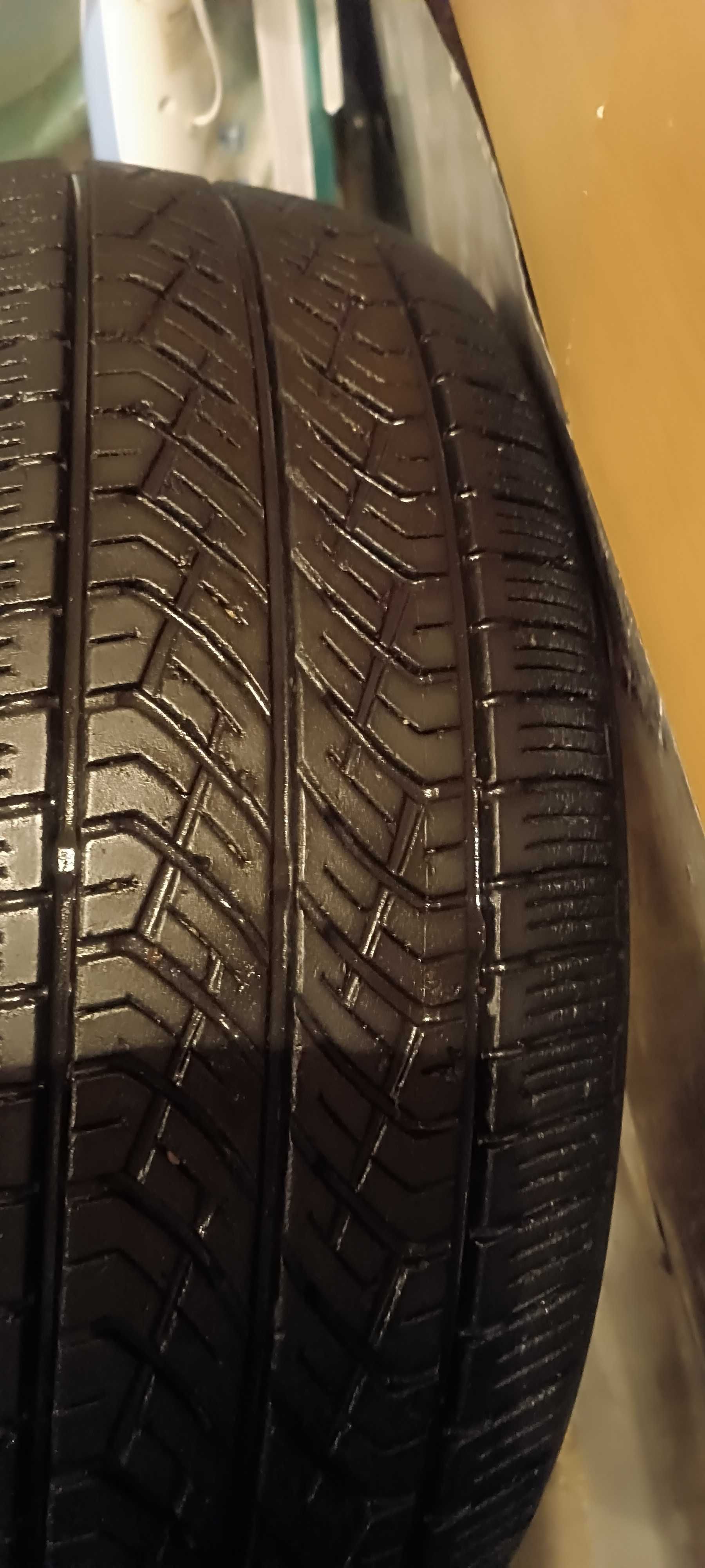 Шины всесезонные Yokohama Geolandar 225x55 R17