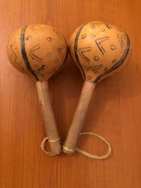 Instrumente vintage de percutie Maracas