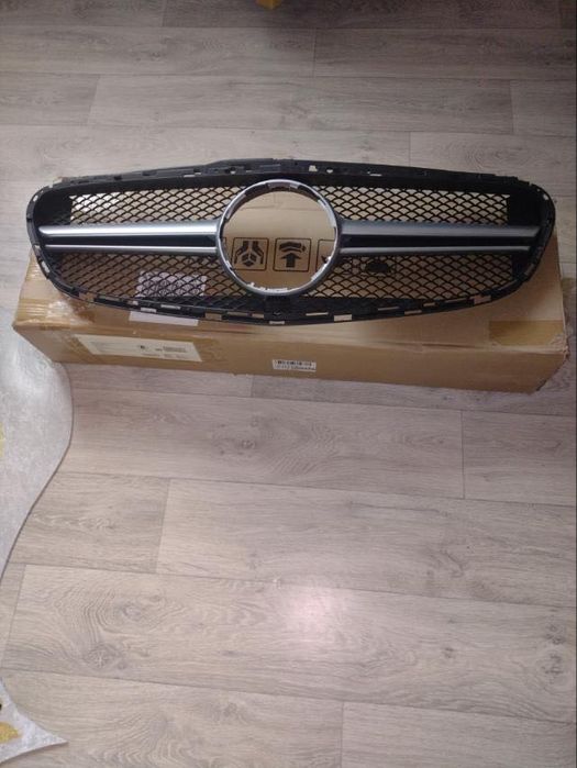 Mercedes E63 AMG W212 Facelift Grill (2014-2016)