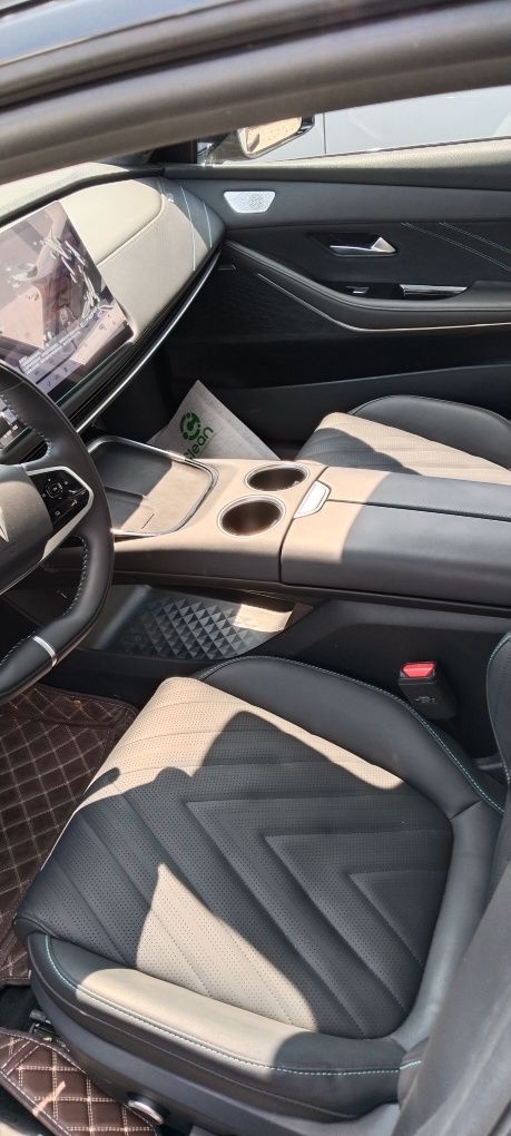Changan deepal sl03  с пробегом 3600км