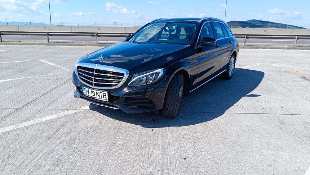 Vând Mercedes C200