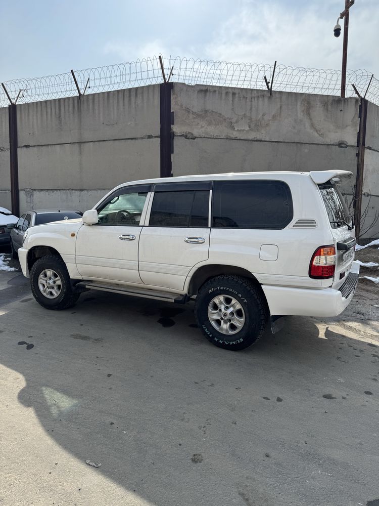 Продается Toyota Land Cruiser 105