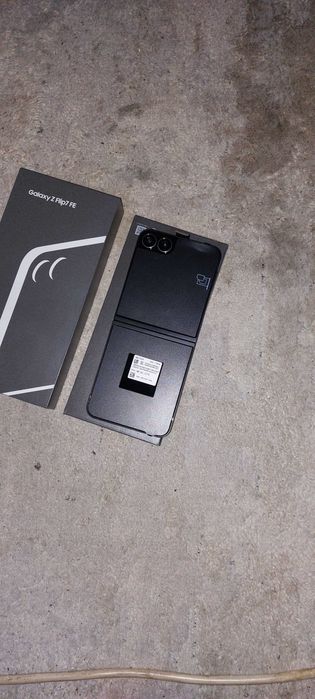 Смартфон Galaxy Z Flip7 FE обсалютно новый. Сетифицирован.