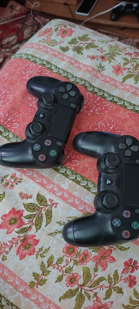 Controllere Sony PS4