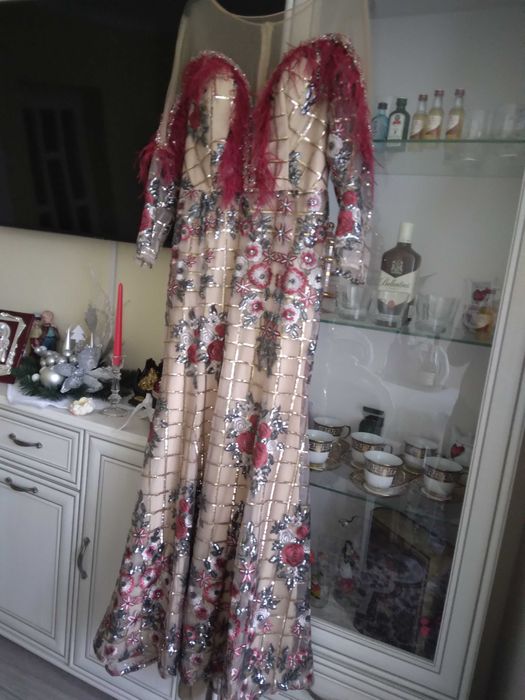 Rochie de seara pt pretentiosi