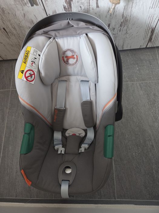 Стол за кола Cybex Aton S2 i-Size