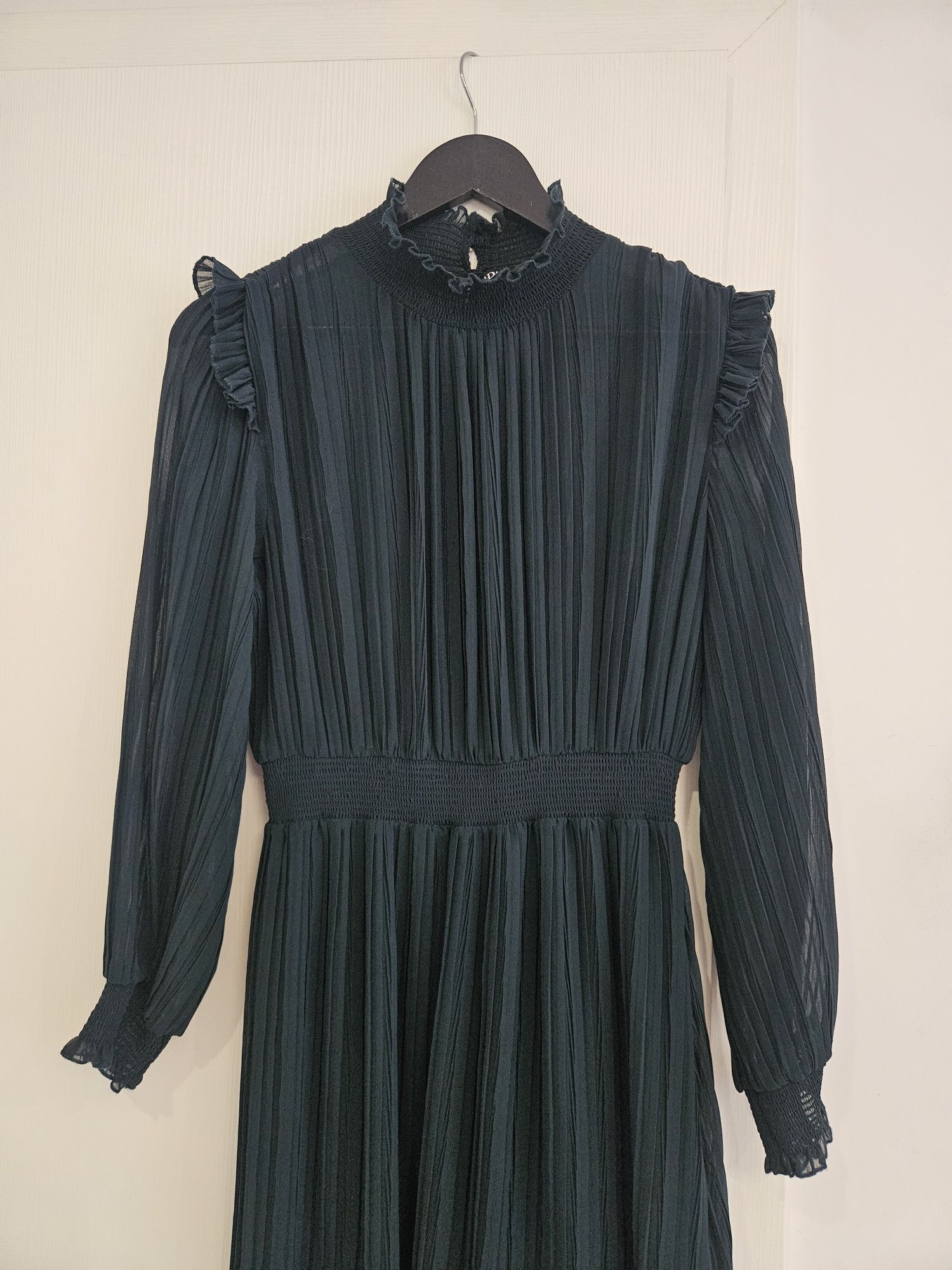Zara. Рокля солей
