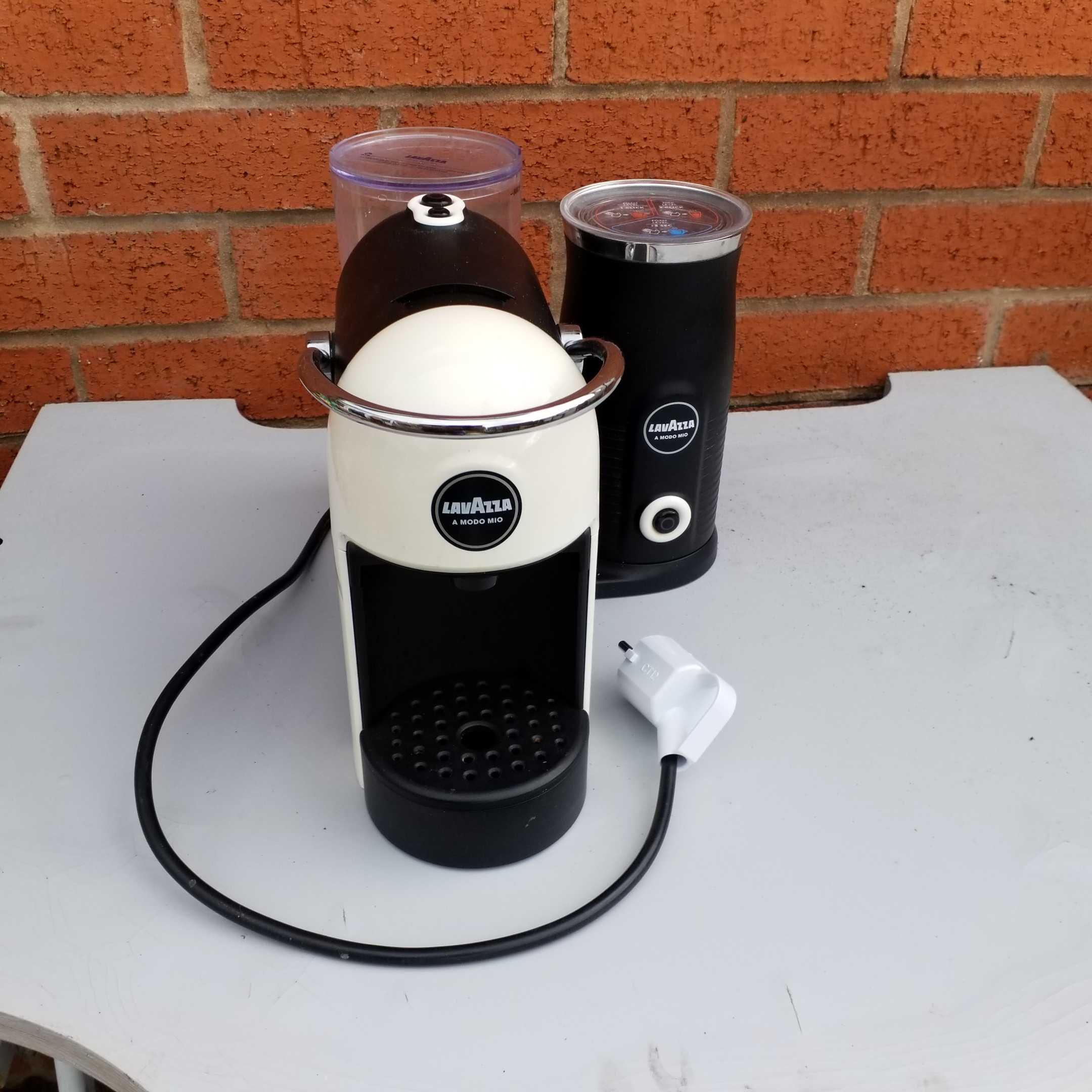 Кафемашини: Nespresso Vertuo, De'longhi, Lavazza и други модели