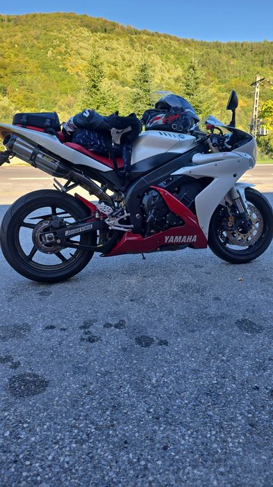 Vând yamaha r1 2005