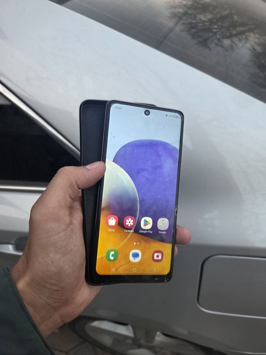 Продам телефон Samsung A72 256 гб 5G