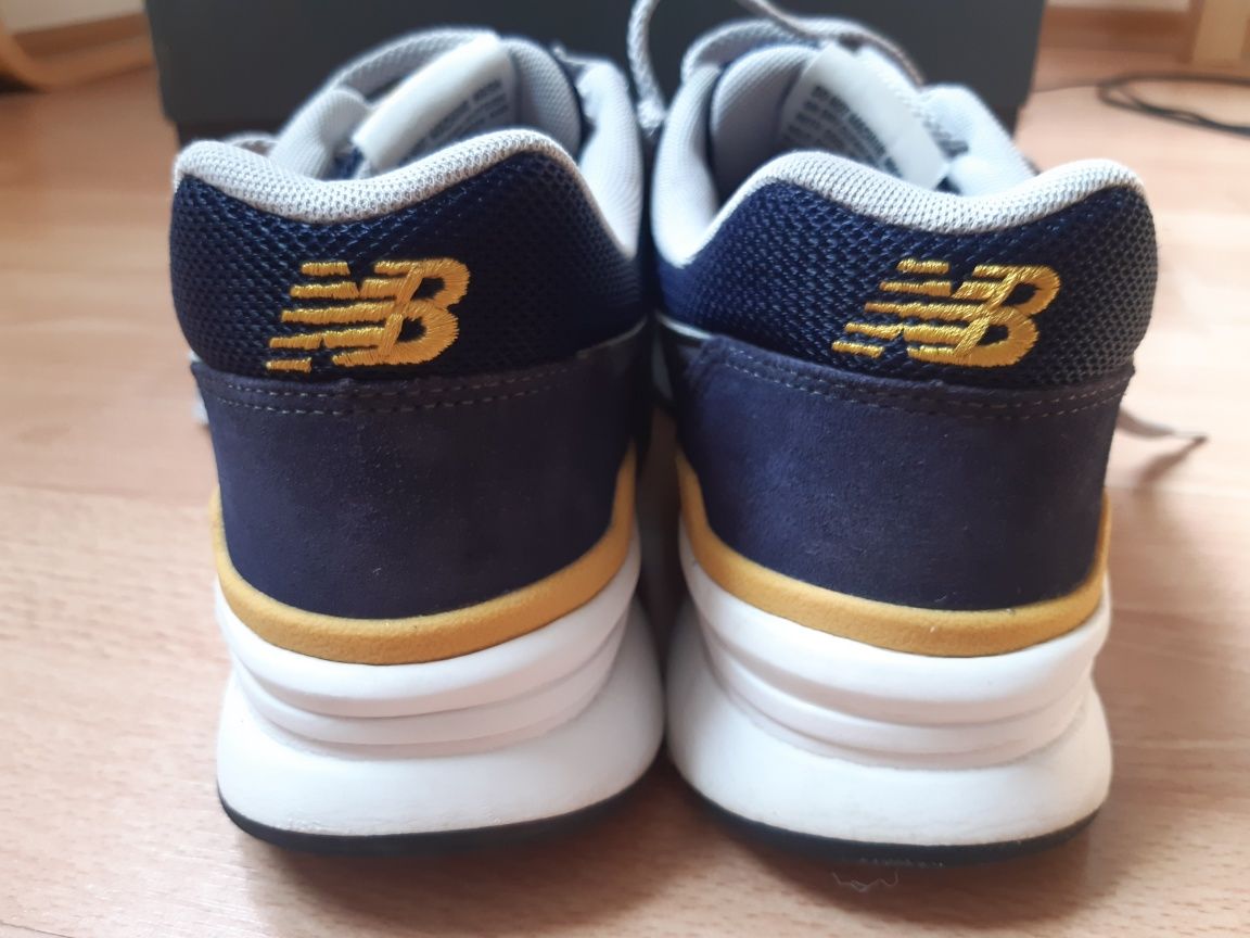 Мъжки маратонки New Balance 997H, номер 44.5