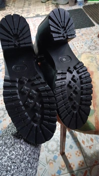 Ghete piele marimea 38