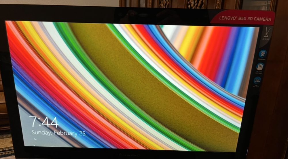 Lenovo sistem desktop all in one i5 touchscreen
