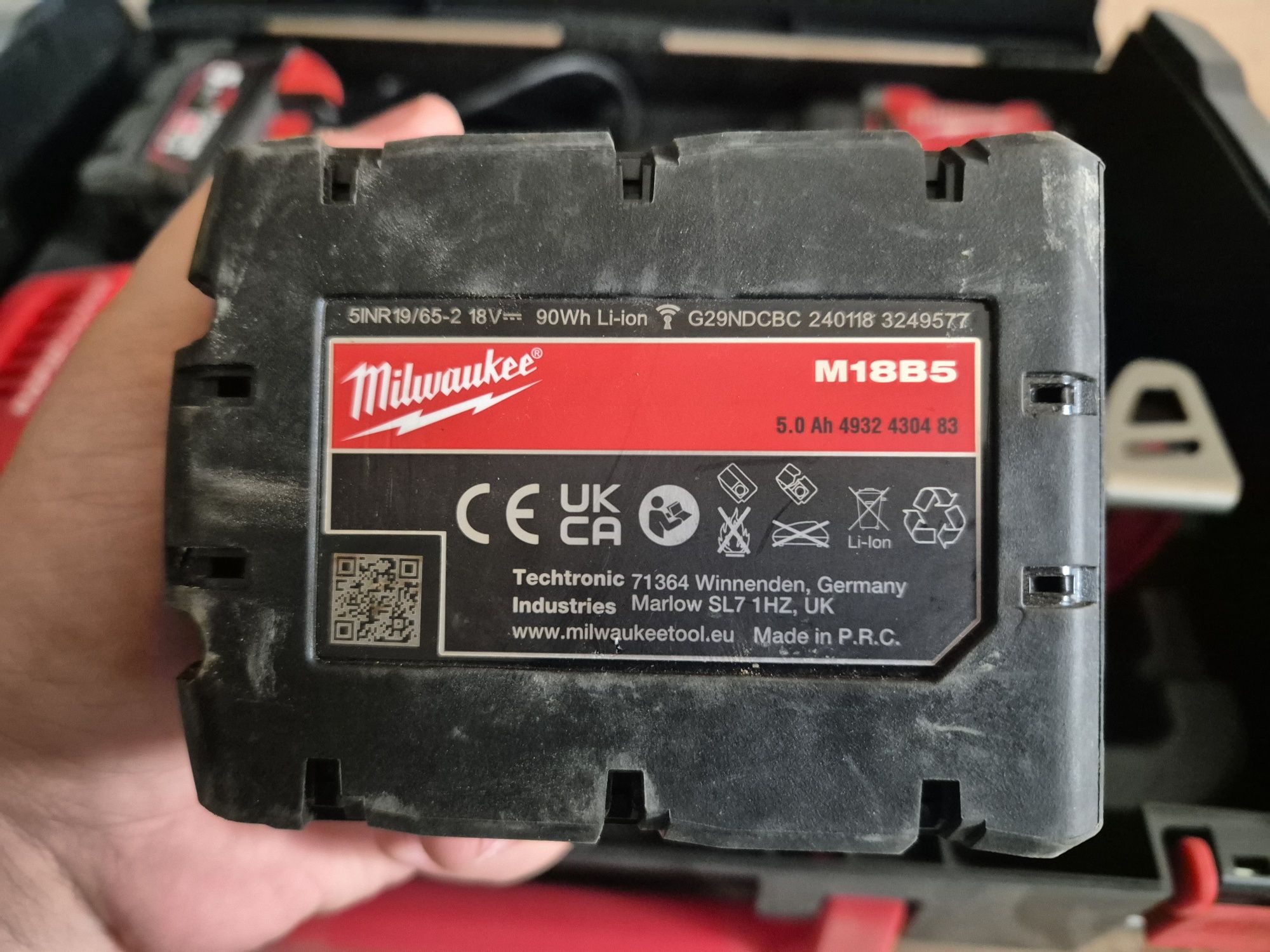 Set Masina de insurubat cu impact Milwaukee M18 FIW2 noi