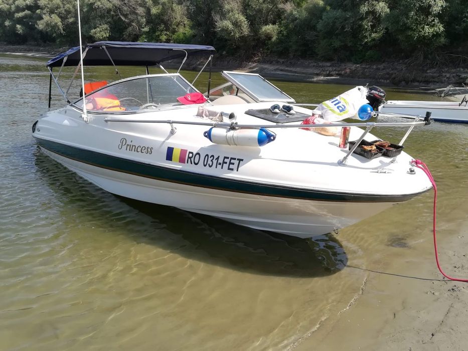 Șalupă Bayliner Capri model 2052 LS