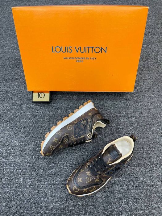 Adidași bărbați model nou