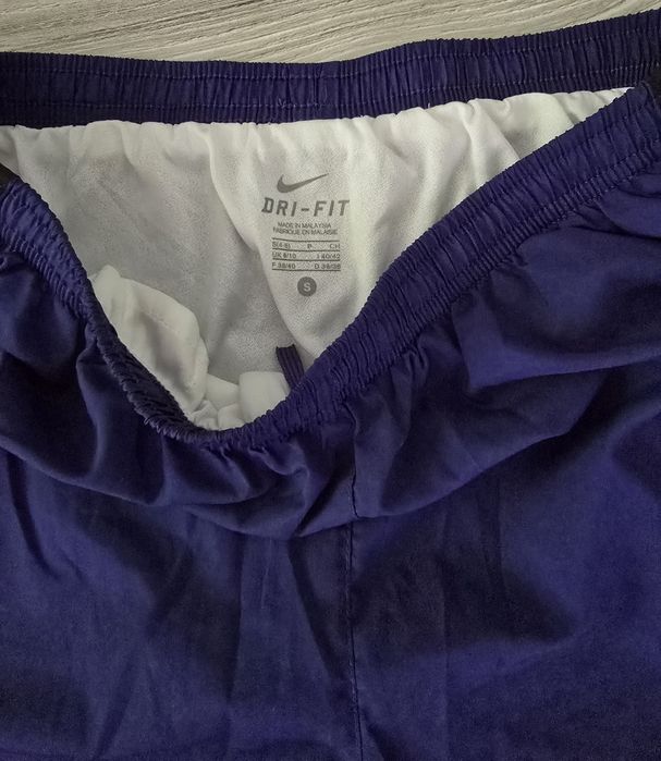 Pantaloni scurti de dama nike S!