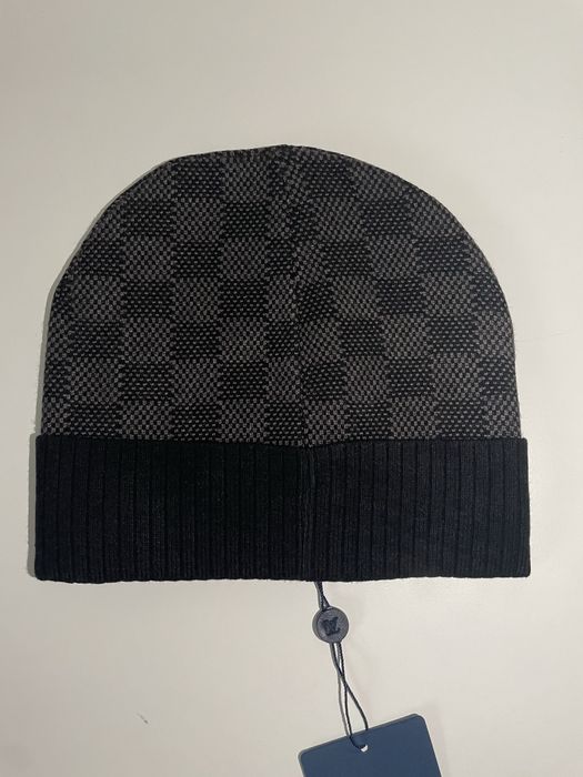 Căciulă Louis Vuitton Damier Black/Grey, nouă cu etichetă