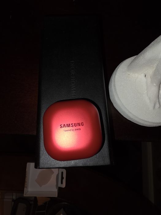 Căști samsung roșii